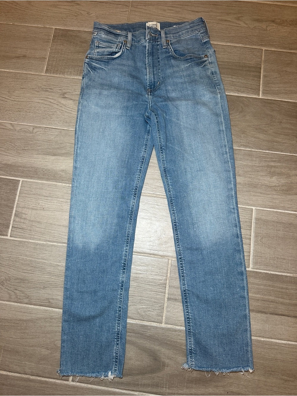 REVOLVE - Citizens of Humanity Isola Straight Crop Jeans - 25